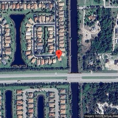 2105 Fairmont Ln, Naples, FL 34120