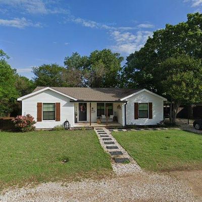 211 W Stegall Rd, Robinson, TX 76706