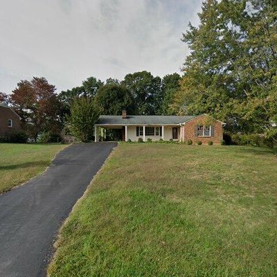 212 Deerwood Dr, Lynchburg, VA 24502