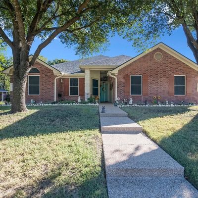 212 Fannin Dr, Hewitt, TX 76643