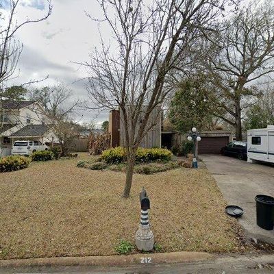 212 N Forrest Ave, La Porte, TX 77571