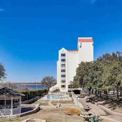 2129 Reflection Bay Drive #706, Arlington, TX 76013