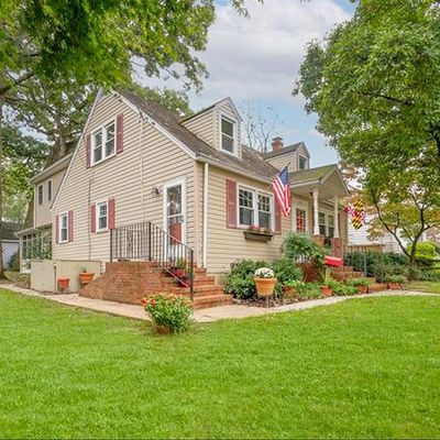 213 Forest Spring Ln, Catonsville, MD 21228