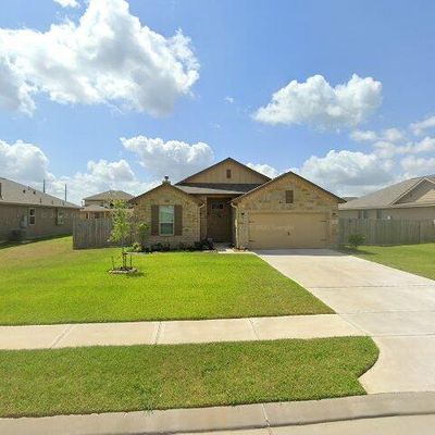 214 White Wing Ln, Sealy, TX 77474