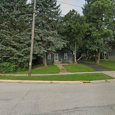 215 N Walnut St, Mayville, WI 53050