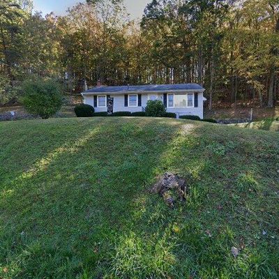 215 W Morris Hill Rd, Covington, VA 24426