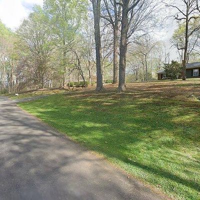 216 Andover Dr, Wilkesboro, NC 28697