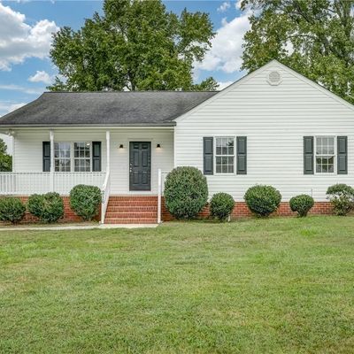 216 Pleasant Dr, Hopewell, VA 23860