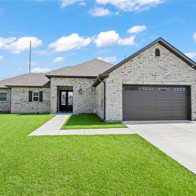 218 Belle Ormond Cir, Destrehan, LA 70047