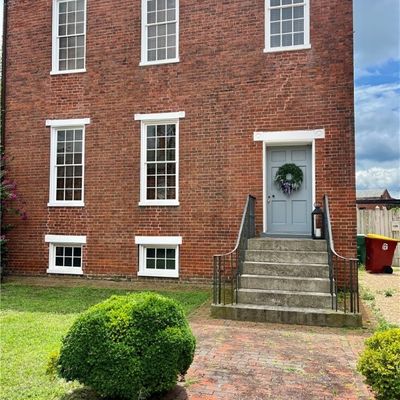 218 High St, Petersburg, VA 23803