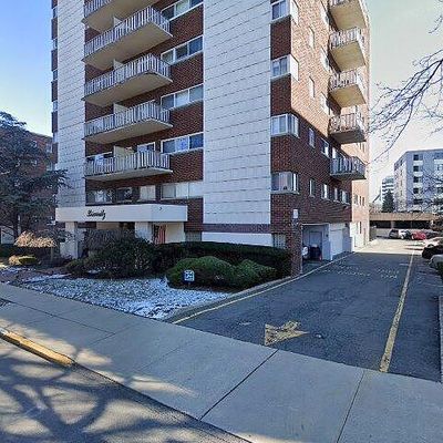 2180 Center Ave #4 B, Fort Lee, NJ 07024