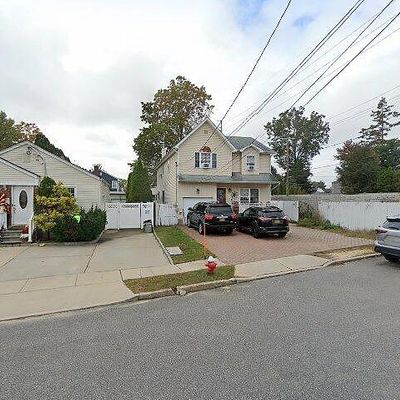 219 Evelyn Ave, Westbury, NY 11590