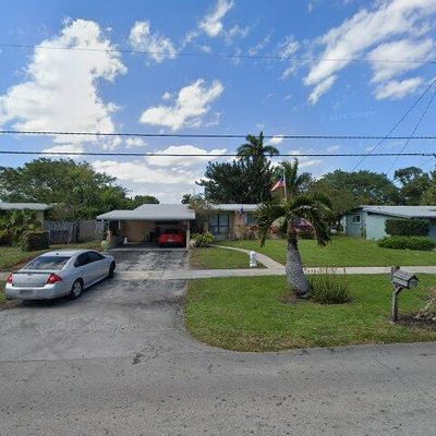 220 Greenbrier Dr, Lake Worth, FL 33461