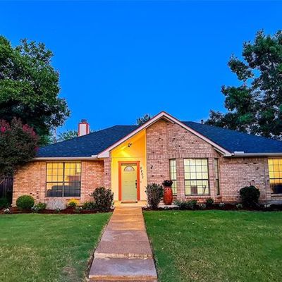 2201 Crestview Ln, Rowlett, TX 75088