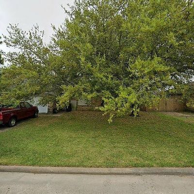 2201 Cammy Ln, La Porte, TX 77571