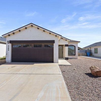 2206 Amber Valley Rd, El Paso, TX 79927