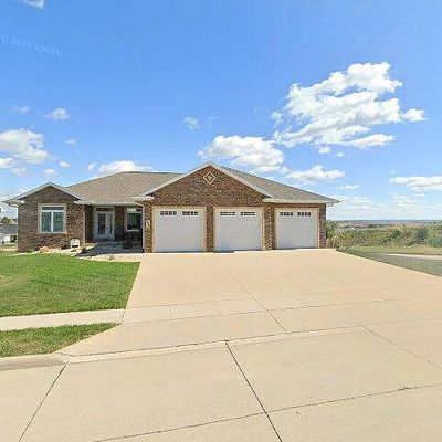 2206 Antler Ridge Dr, Asbury, IA 52002