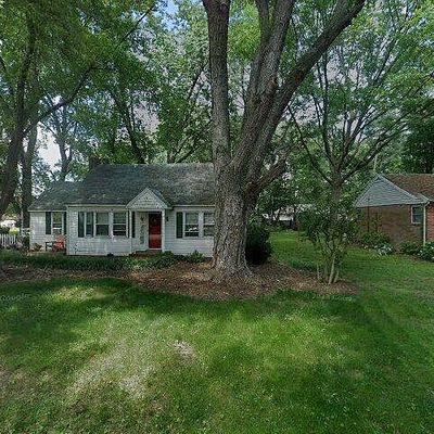 221 Lakewood Dr, Salisbury, MD 21804