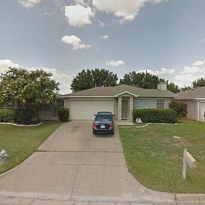 221 Stallion Dr, Keller, TX 76248