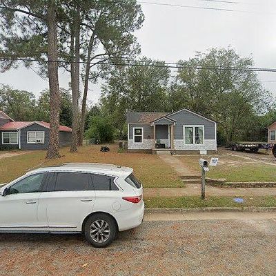 221 W Cross St, Mount Pleasant, TX 75455