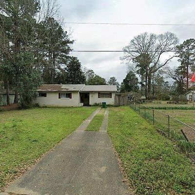 275 Park Ln, Crestview, FL 32536