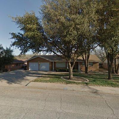 2811 Coronado Ave, Big Spring, TX 79720