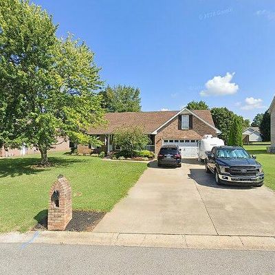 2815 Prince Dr, Clarksville, TN 37043