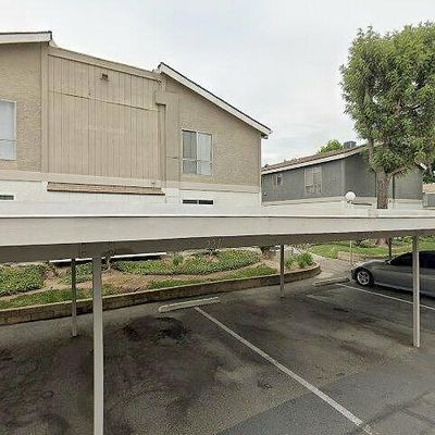 2825 S Fairview St #I, Santa Ana, CA 92704