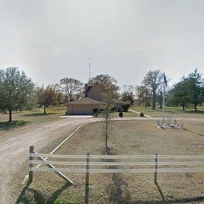 2852 Five Oaks Ln, Brenham, TX 77833