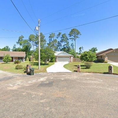 2898 Panama Cir, Lillian, AL 36549