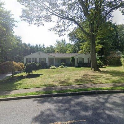 29 Pal Dr, Ocean, NJ 07712