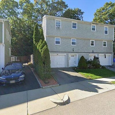 29 Silvia Ct, Hyde Park, MA 02136