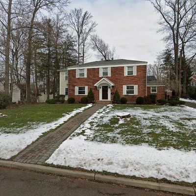 29 Woodland Park Dr, Tenafly, NJ 07670