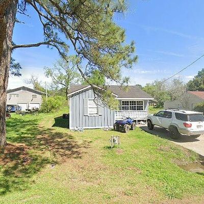 290 Hebert St, Bridge City, TX 77611