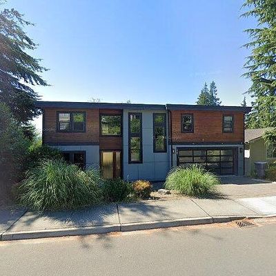 247 Slater St S, Kirkland, WA 98033