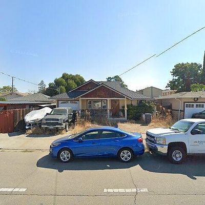 2491 Chestnut St, Livermore, CA 94551