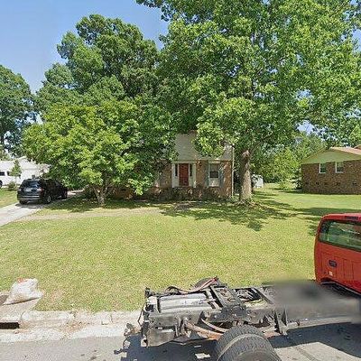 2505 Denise Dr, Greensboro, NC 27407