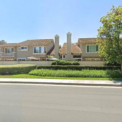 2527 Avenita Alpera, Tustin, CA 92782