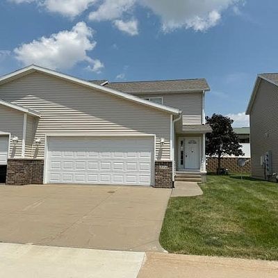 254 Kelso Ln, Fairfax, IA 52228