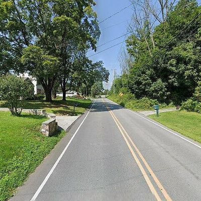 2590 N Manor Rd, Elverson, PA 19520