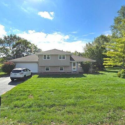 25 W271 Della Ave, Carol Stream, IL 60188