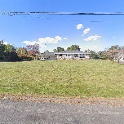 26 Bonetown Rd, Flemington, NJ 08822