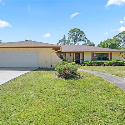 2604 Manorwood Dr, Melbourne, FL 32901