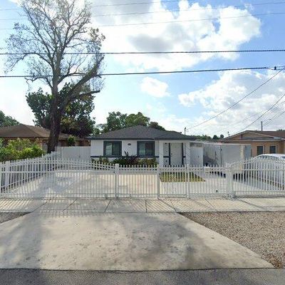 3082 Nw 65 Th St, Miami, FL 33147