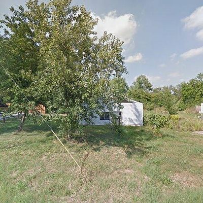 309 E Henry St, Farmland, IN 47340