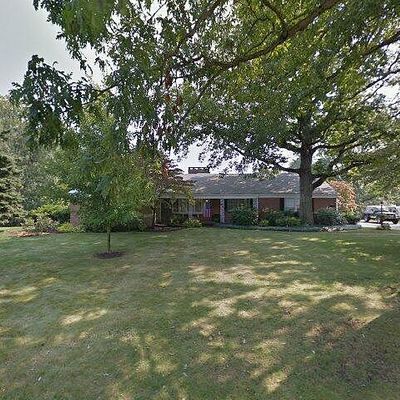 31 Morningside Dr, Greensburg, PA 15601