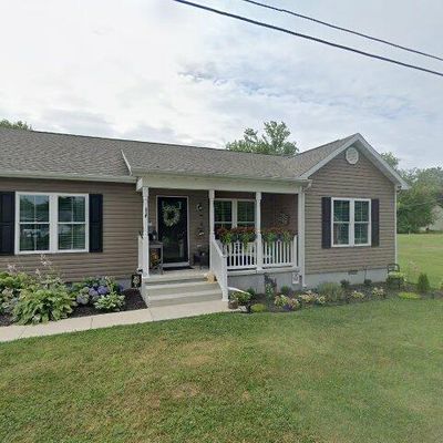 310 1 St St, Bridgeville, DE 19933