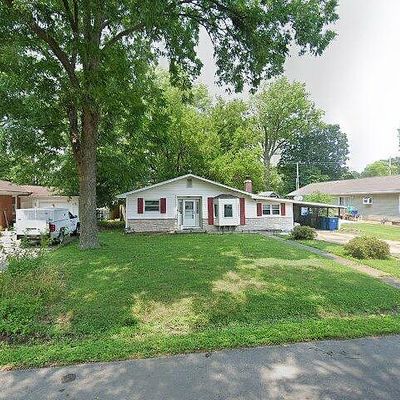 311 E 3 Rd St, Trenton, IL 62293