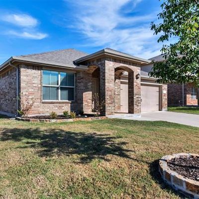 311 Triple Crown Ln, Ponder, TX 76259