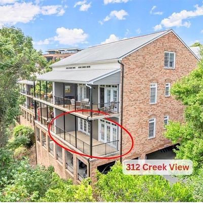 312 Creek View Ln, Roswell, GA 30075